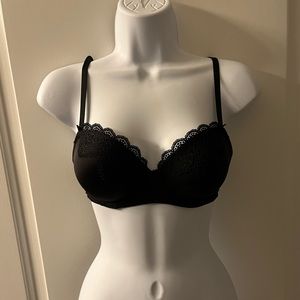 Victorias Secret Black Lace Accent Bra
